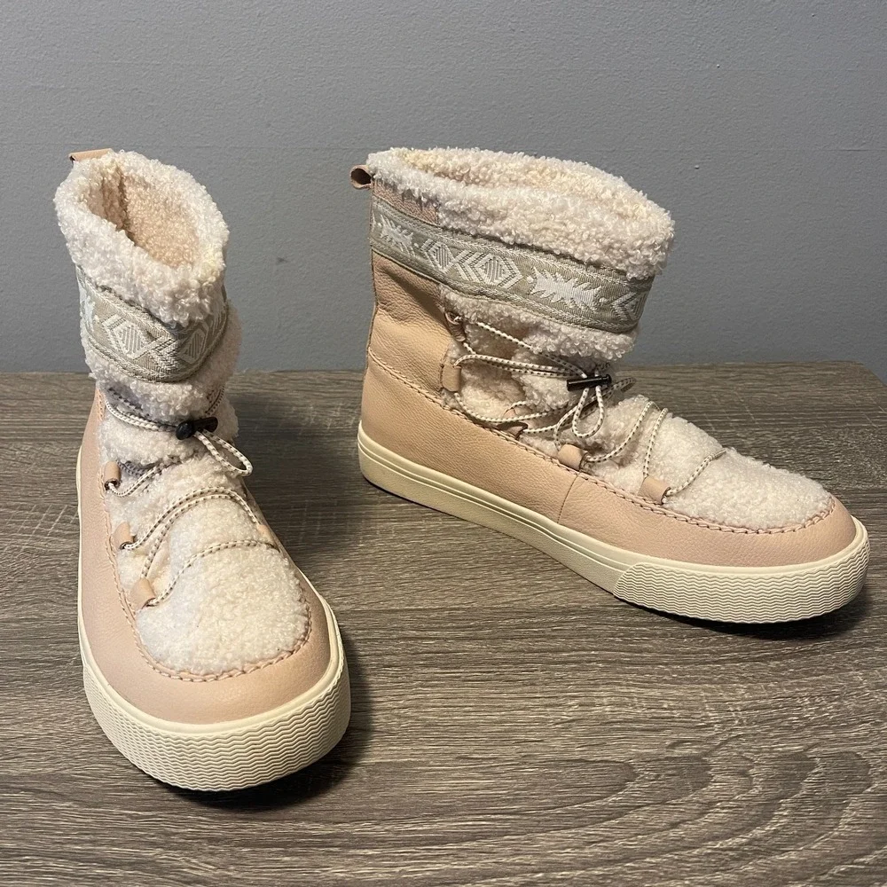 TOMS Women's 9.5 Faux Shearling Winter Boots Pink Blush Tan Fleece Lined EU 41